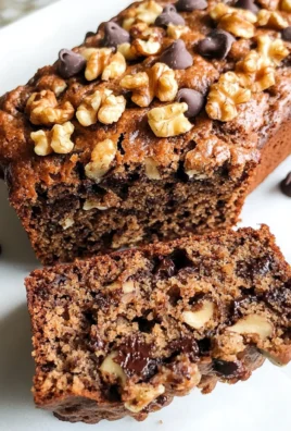 The Best Healthy Banana Bread (Vegan & Gluten-Free)