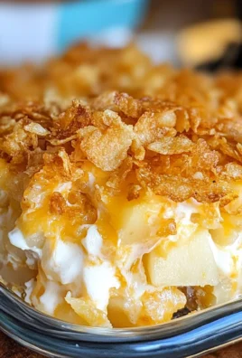 Cheesy Potatoes (Funeral Potatoes)