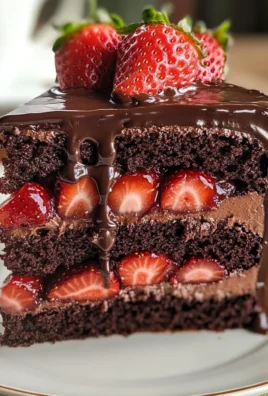 Strawberry Chocolate Cake – A Luscious, Decadent Treat